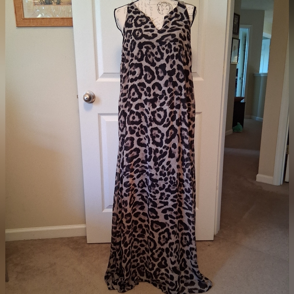 Leopard Print Flowy Maxi Dress. Size XL